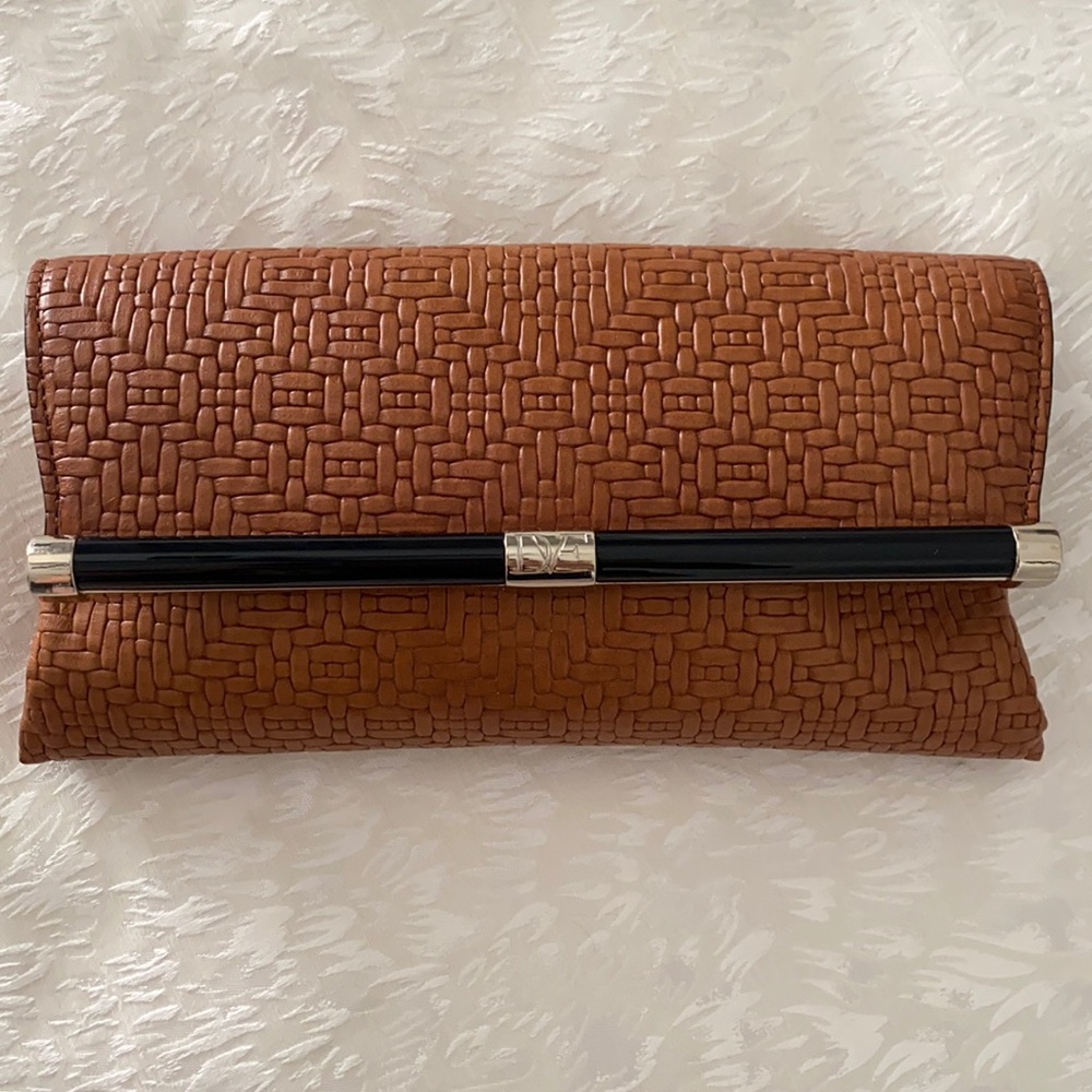DIANE VON FURSTENBERG WEAVE LEATHER CLUTCH